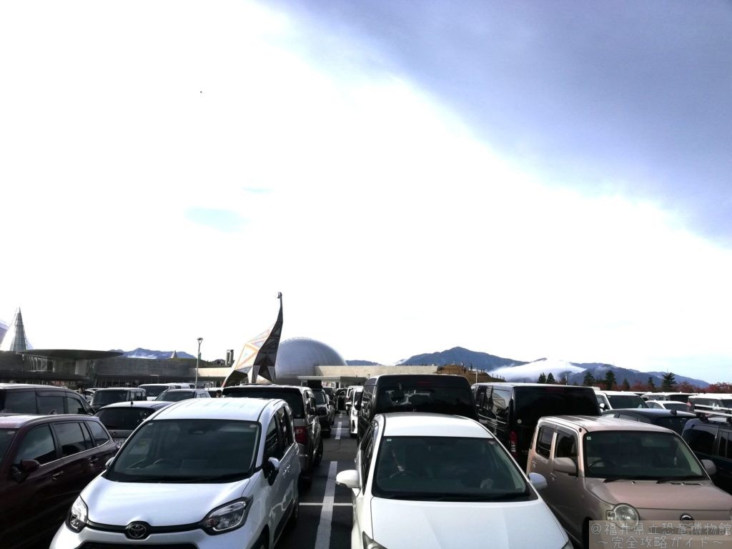 第1駐車場　連休中日8時30分