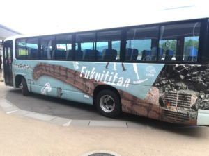 野外恐竜博物館行き　フクイティタン号