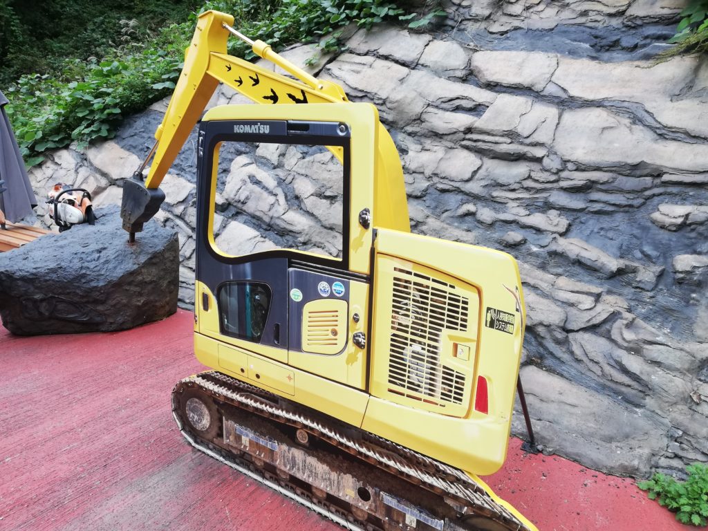 ショベルカーの写真パネル