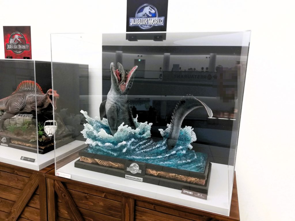 ジュラシックワールド　モササウルス
