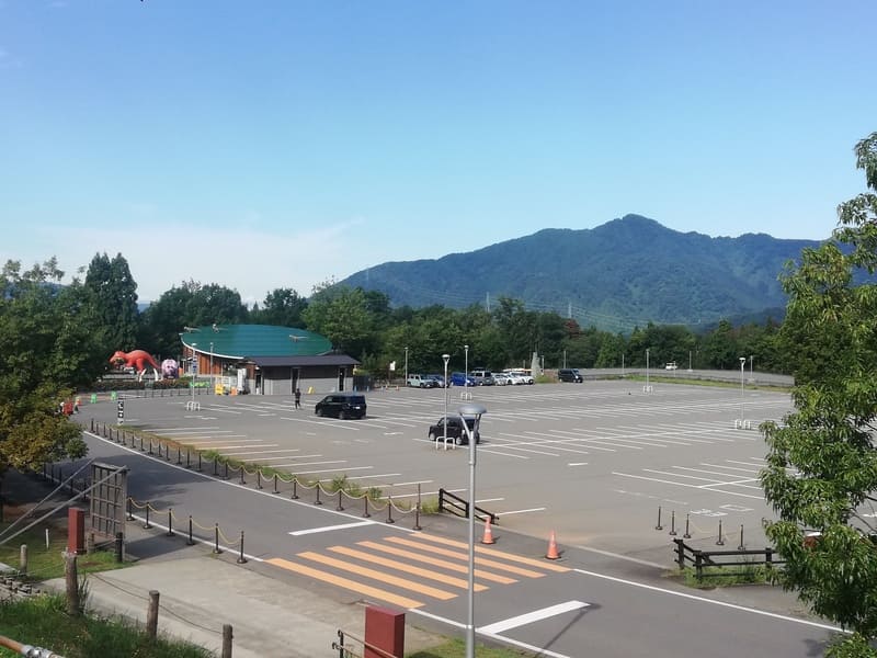 かつやまディノパーク前第2駐車場