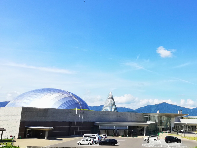 福井県立恐竜博物館　本館　外観