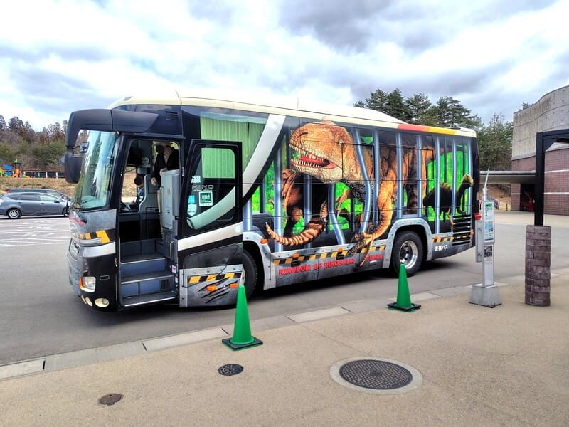 京福バス　恐竜バス　恐竜号