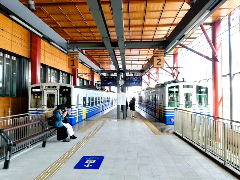 えちぜん鉄道　福井駅ホーム