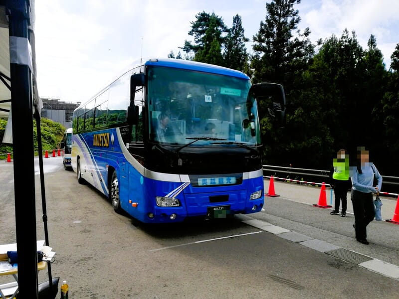 恐竜博物館発シャトルバス